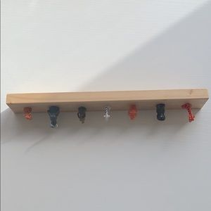 Animal jewelry hanger